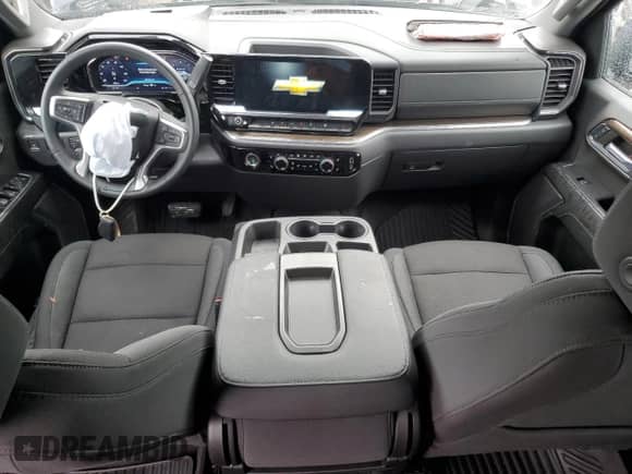 2024 Chevrolet Silverado 1500 RST с VIN 3GCUDEED1RG378013, выставлен на аукционе Copart как лот 44001595 с пробегом 11 031 миль миль и Списание • Salvage title. История ставок и продаж доступна на DreamBid. Изображение 8.