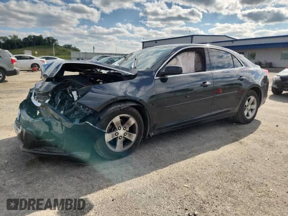 2014 Chevrolet Malibu LS with VIN 1G11B5SLXEF251995, listed as a Copart auction lot 71542835 with 123,582 mi miles and Non repairable. Bid and sale history available at DreamBid. Image 1.