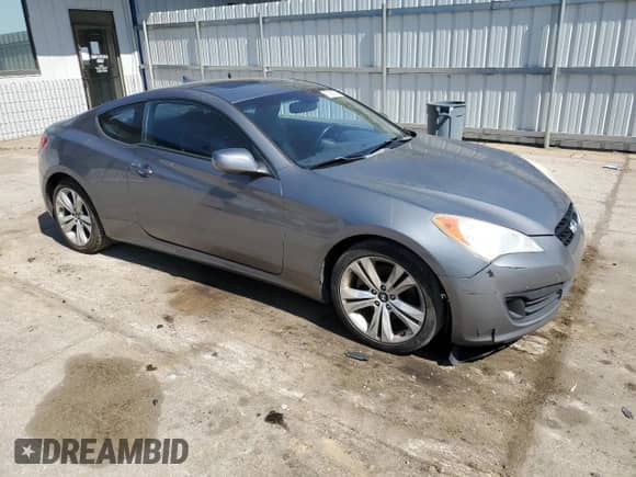 2010 Hyundai Genesis Coupe Premium с VIN KMHHT6KD9AU004230, выставлен на аукционе Copart как лот 56286055 с пробегом 199 511 миль миль и Списание • Salvage title. История ставок и продаж доступна на DreamBid. Изображение 4.