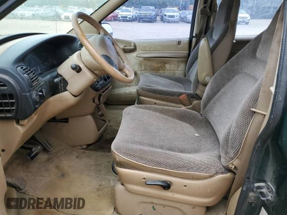 1997 Dodge Caravan with VIN 2B4FP253XVR185589, listed as a Copart auction lot 67415795 with Not provided miles and Clean title. Bid and sale history available at DreamBid. Image 7.