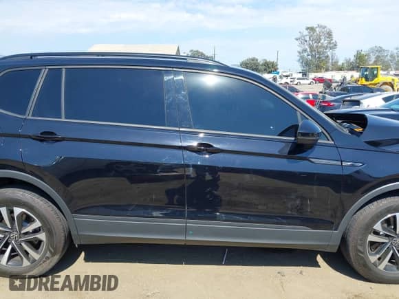 2024 Volkswagen Tiguan S с VIN 3VVRB7AX1RM036720, выставлен на аукционе IAAI как лот 42750506 с пробегом 13 031 миль миль и . История ставок и продаж доступна на DreamBid. Изображение 13.