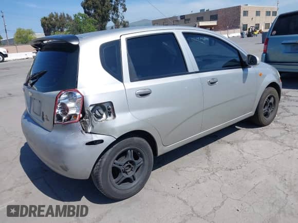 2004 Chevrolet Aveo с VIN KL1TD62644B225772, выставлен на аукционе IAAI как лот 42034535 с пробегом 216 213 миль миль и . История ставок и продаж доступна на DreamBid. Изображение 4.