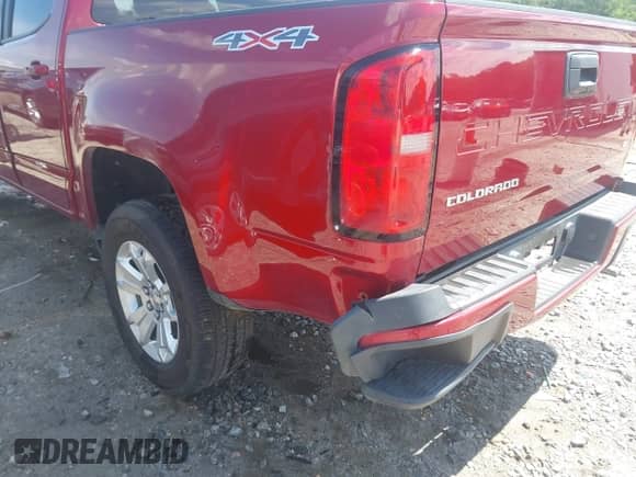 2021 Chevrolet Colorado 4WD LT with VIN 1GCGTCEN9M1132430, listed as a IAAI auction lot 42267714 with 104,252 mi miles and . Bid and sale history available at DreamBid. Image 17.