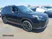 2023 Subaru Forester Special Sports z VIN JF2SKAJC9PH431953, wystawiony jako IAAI lot #42840943 z przebiegiem 14 899 mil mil oraz . Historia ofert i sprzedaży dostępna na DreamBid. Obrazek 1.