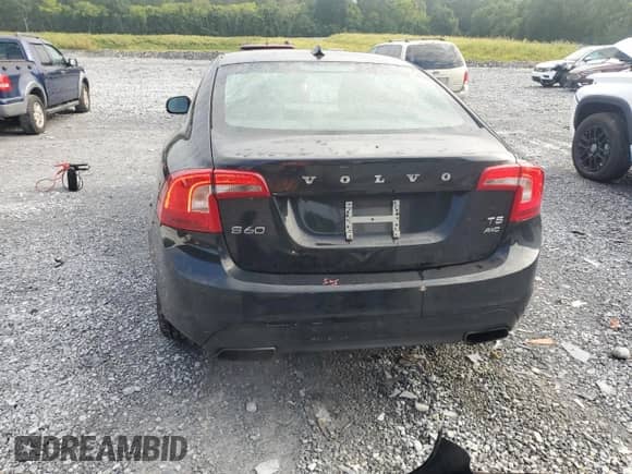 2016 Volvo S60 T5 Premier с VIN YV1612TK8G2398065, выставлен на аукционе Copart как лот 65416875 с пробегом 110 976 миль миль и Списание • Salvage title. История ставок и продаж доступна на DreamBid. Изображение 6.