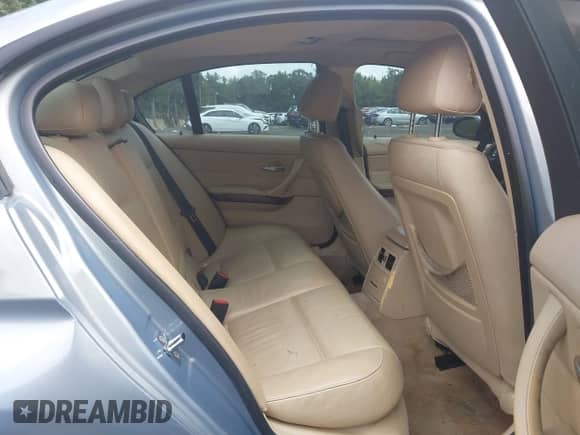 2006 BMW 3 Series 325i z VIN WBAVB13566KX44600, wystawiony jako IAAI lot #43036283 z przebiegiem 168 898 mil mil oraz . Historia ofert i sprzedaży dostępna na DreamBid. Obrazek 8.