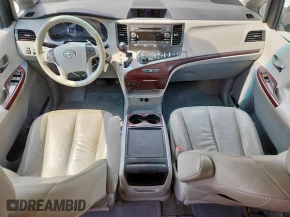 2012 Toyota Sienna XLE AAS с VIN 5TDYK3DC9CS236103, выставлен на аукционе Copart как лот 80805125 с пробегом 203 285 миль миль и Списание • Salvage title. История ставок и продаж доступна на DreamBid. Изображение 8.