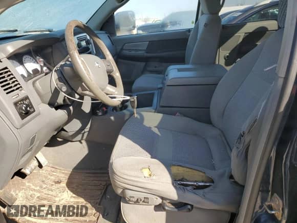 2007 Dodge 2500 SLT with VIN 1D7KS28C57J543352, listed as a Copart auction lot 44964395 with 276,528 mi miles and Salvage title. Bid and sale history available at DreamBid. Image 7.