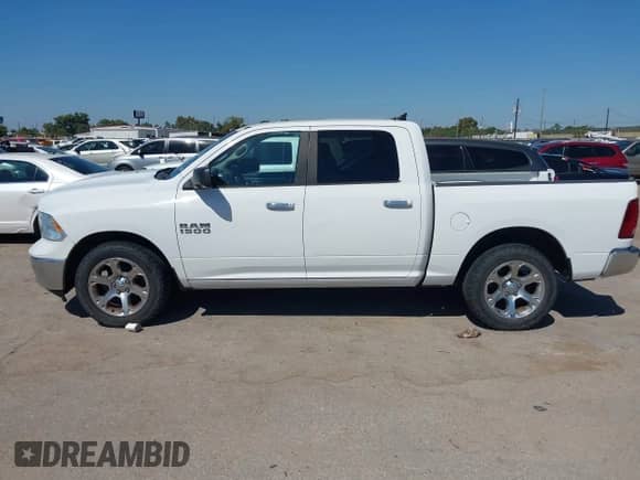 2013 Ram 1500 z VIN 1C6RR6LP5DS534444, wystawiony jako IAAI lot #43433054 z przebiegiem 176 440 mil mil oraz . Historia ofert i sprzedaży dostępna na DreamBid. Obrazek 14.