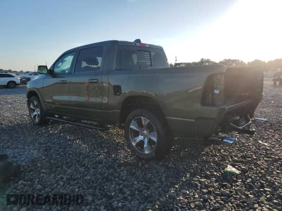 2021 Ram 1500 Laramie с VIN 1C6RREJT4MN801050, выставлен на аукционе Copart как лот 68660265 с пробегом 32 555 миль миль и Списание • Salvage title. История ставок и продаж доступна на DreamBid. Изображение 2.