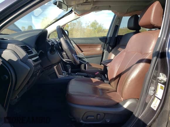 2017 Subaru Forester Touring z VIN JF2SJGWCXHH543032, wystawiony jako Copart lot #82477415 z przebiegiem 154 499 mil mil oraz Szkoda całkowita • Salvage title. Historia ofert i sprzedaży dostępna na DreamBid. Obrazek 7.