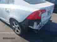 2012 Volvo S60 T5 с VIN YV1622FSXC2081732, выставлен на аукционе IAAI как лот 43127850 с пробегом 152 186 миль миль и . История ставок и продаж доступна на DreamBid. Изображение 12.