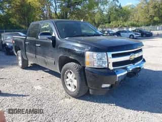 2011 Chevrolet Silverado 1500 LT с VIN 1GCPKSE30BF228913, выставлен на аукционе IAAI как лот 43424841 с пробегом 77 122 миль миль и . История ставок и продаж доступна на DreamBid. Изображение 1.