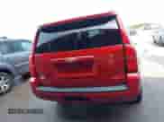 2015 Chevrolet Tahoe LT z VIN 1GNSKBKC9FR126438, wystawiony jako IAAI lot #43276273 z przebiegiem 92 503 mil mil oraz . Historia ofert i sprzedaży dostępna na DreamBid. Obrazek 16.