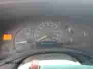 2002 Chevrolet Silverado 2500HD LS с VIN 1GCHK23U02F155784, выставлен на аукционе Copart как лот 61568985 с пробегом 185 497 миль миль и Списание • Salvage title. История ставок и продаж доступна на DreamBid. Изображение 9.