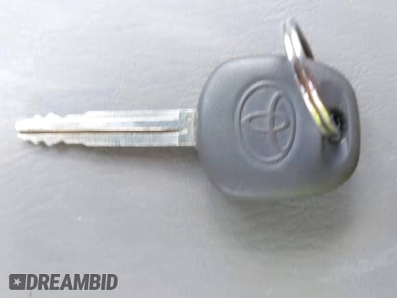 2007 Toyota Sienna XLE z VIN 5TDZK22C87S082670, wystawiony jako IAAI lot #42340249 z przebiegiem 227 064 mil mil oraz . Historia ofert i sprzedaży dostępna na DreamBid. Obrazek 11.