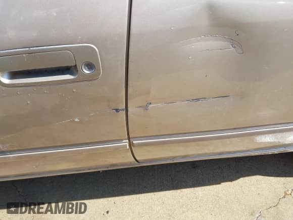 1997 Toyota Camry LE z VIN JT2BF22K5V0069221, wystawiony jako IAAI lot #43226716 z przebiegiem 173 501 mil mil oraz . Historia ofert i sprzedaży dostępna na DreamBid. Obrazek 14.