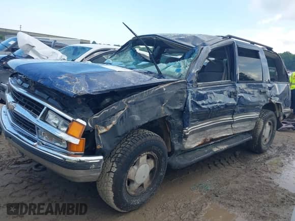 1999 Chevrolet Tahoe Z71 с VIN 1GNEK13R7XJ518845, выставлен на аукционе IAAI как лот 42637954 с пробегом 258 661 миль миль и . История ставок и продаж доступна на DreamBid. Изображение 2.
