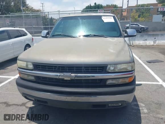 2000 Chevrolet Silverado 1500 LS with VIN 1GCEC19T6YZ184500, listed as a IAAI auction lot 42583589 with 205,057 mi miles and . Bid and sale history available at DreamBid. Image 11.