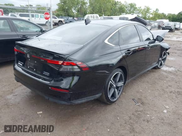 2025 Honda Accord Sport with VIN 1HGCY2F51SA014413, listed as a IAAI auction lot 43038359 with 17,381 mi miles and . Bid and sale history available at DreamBid. Image 4.