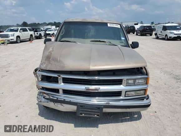 1997 Chevrolet Silverado 1500 z VIN 1GCEC14W6VZ253733, wystawiony jako Copart lot #66991994 z przebiegiem 261 797 mil mil oraz Szkoda całkowita • Salvage title. Historia ofert i sprzedaży dostępna na DreamBid. Obrazek 5.