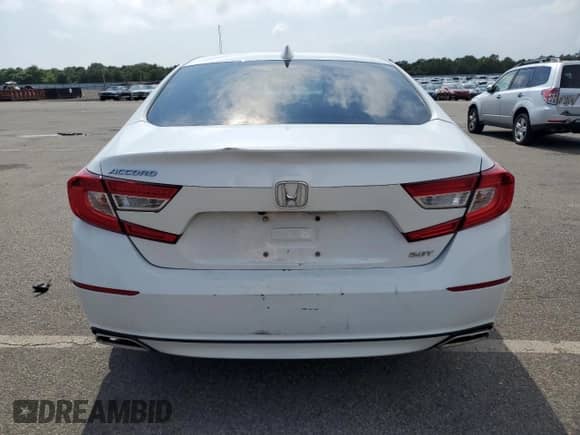 2018 Honda Accord EX-L z VIN 1HGCV2F66JA024760, wystawiony jako Copart lot #86138225 z przebiegiem 134 917 mil mil oraz Nie do naprawy • Non repairable. Historia ofert i sprzedaży dostępna na DreamBid. Obrazek 6.