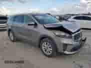 2019 Kia Sorento LX with VIN 5XYPG4A50KG496720, listed as a Copart auction lot 82379135 with 76,476 mi miles and Salvage title. Bid and sale history available at DreamBid. Image 4.