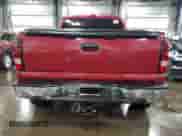 2005 Chevrolet Silverado 1500 Z71 z VIN 2GCEK13T351280729, wystawiony jako Copart lot #60030175 z przebiegiem 251 274 mil mil oraz Szkoda całkowita • Salvage title. Historia ofert i sprzedaży dostępna na DreamBid. Obrazek 6.