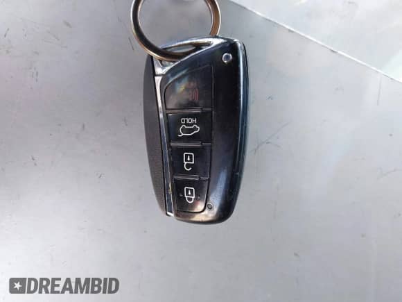 2018 Hyundai Santa Fe Ultimate z VIN 5XYZW4LAXJG551792, wystawiony jako IAAI lot #42414750 z przebiegiem 144 327 mil mil oraz . Historia ofert i sprzedaży dostępna na DreamBid. Obrazek 11.