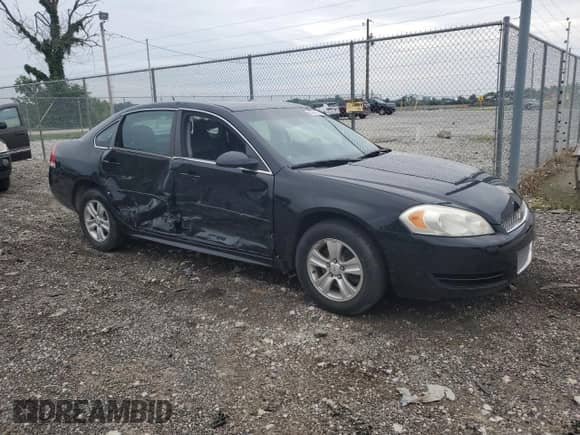 2013 Chevrolet Impala LS z VIN 2G1WA5E35D1164306, wystawiony jako Copart lot #60981105 z przebiegiem 72 894 mil mil oraz Szkoda całkowita • Salvage title. Historia ofert i sprzedaży dostępna na DreamBid. Obrazek 4.