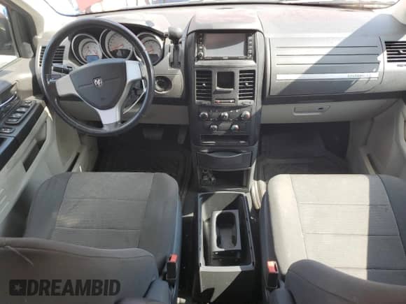 2008 Dodge Grand Caravan SE with VIN 2D8HN44H58R101727, listed as a Copart auction lot 84187935 with 119,083 mi miles and Clean title. Bid and sale history available at DreamBid. Image 8.