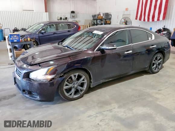 2014 Nissan Maxima SV z VIN 1N4AA5AP5EC448398, wystawiony jako Copart lot #82405615 z przebiegiem 157 643 mil mil oraz Szkoda całkowita • Salvage title. Historia ofert i sprzedaży dostępna na DreamBid. Obrazek 1.
