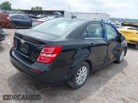 2018 Chevrolet Sonic LT with VIN 1G1JD5SHXJ4140679, listed as a IAAI auction lot 42870265 with 181,883 mi miles and . Bid and sale history available at DreamBid. Image 4.