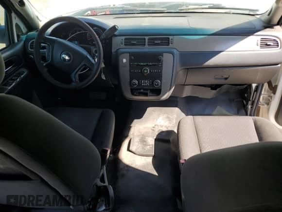 2014 Chevrolet Tahoe Commercial с VIN 1GNLC2E09ER201625, выставлен на аукционе Copart как лот 69668155 с пробегом 174 251 миль миль и Списание • Salvage title. История ставок и продаж доступна на DreamBid. Изображение 8.