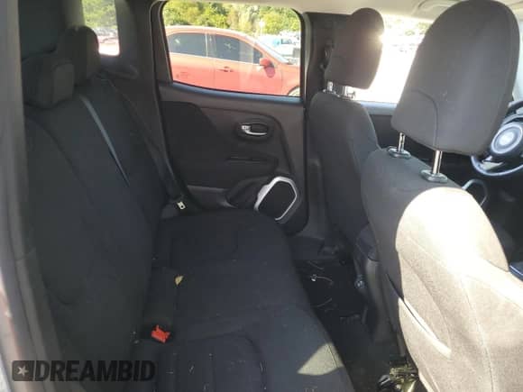 2018 Jeep Renegade Latitude with VIN ZACCJABB9JPJ07071, listed as a Copart auction lot 71979965 with 142,641 mi miles and Salvage title. Bid and sale history available at DreamBid. Image 11.