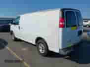 2014 Chevrolet Express Cargo z VIN 1GCWGFCB6E1131070, wystawiony jako IAAI lot #43150748 z przebiegiem 73 635 mil mil oraz . Historia ofert i sprzedaży dostępna na DreamBid. Obrazek 3.