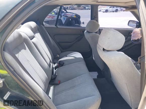 1994 Toyota Camry LE с VIN JT2SK12E9R0266057, выставлен на аукционе IAAI как лот 42310116 с пробегом 221 511 миль миль и . История ставок и продаж доступна на DreamBid. Изображение 8.