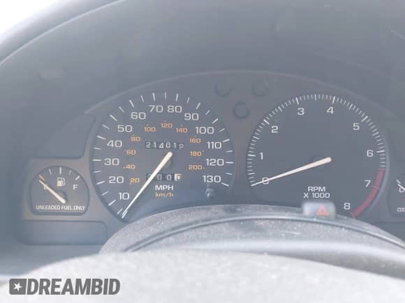 1997 Saturn SW with VIN 1G8ZK8271VZ302680, listed as a IAAI auction lot 42373393 with 214,012 mi miles and . Bid and sale history available at DreamBid. Image 7.