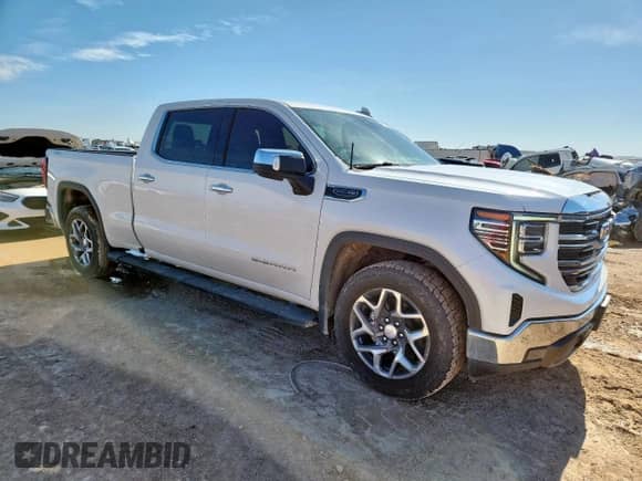 2022 GMC Sierra 1500 SLT with VIN 3GTUUDEDXNG651972, listed as a Copart auction lot 62030815 with 112,302 mi miles and Clean title. Bid and sale history available at DreamBid. Image 4.