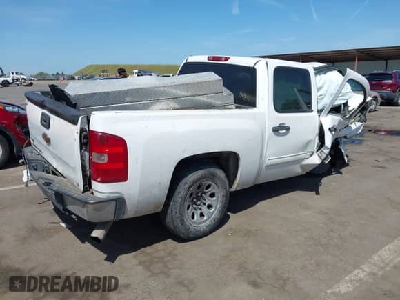 2011 Chevrolet Silverado 1500 LT с VIN 3GCPCSEA5BG111807, выставлен на аукционе IAAI как лот 42098757 с пробегом Не указан миль и . История ставок и продаж доступна на DreamBid. Изображение 4.