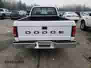 1993 Dodge Dakota z VIN 1B7GG23XXPS129182, wystawiony jako Copart lot #88786935 z przebiegiem 176 015 mil mil oraz Szkoda całkowita • Salvage title. Historia ofert i sprzedaży dostępna na DreamBid. Obrazek 6.