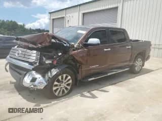 2015 Toyota Tundra Limited z VIN 5TFHW5F19FX448722, wystawiony jako Copart lot #61192055 z przebiegiem 223 527 mil mil oraz Szkoda całkowita • Salvage title. Historia ofert i sprzedaży dostępna na DreamBid. Obrazek 1.