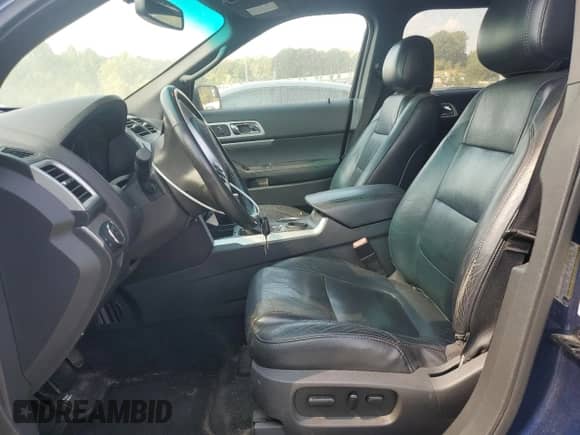 2012 Ford Explorer XLT z VIN 1FMHK7D8XCGA90495, wystawiony jako Copart lot #70927525 z przebiegiem 178 018 mil mil oraz Szkoda całkowita • Salvage title. Historia ofert i sprzedaży dostępna na DreamBid. Obrazek 7.