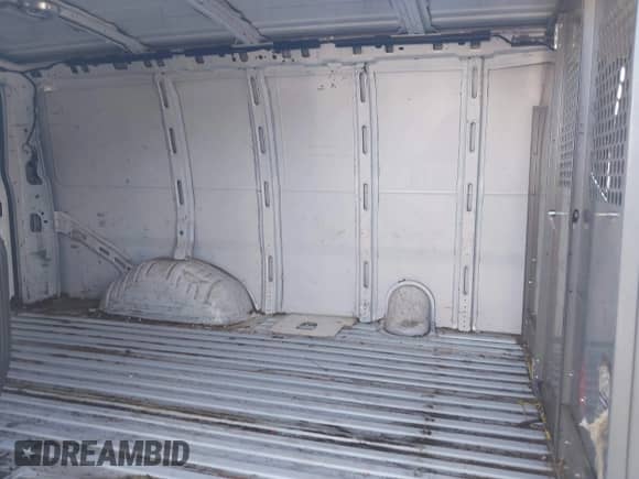 2007 Chevrolet Express Cargo with VIN 1GCGG25V471214293, listed as a IAAI auction lot 42369905 with 306,629 mi miles and . Bid and sale history available at DreamBid. Image 8.