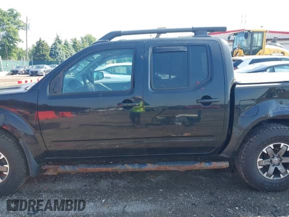 2016 Nissan Frontier S z VIN 1N6AD0EVXGN705086, wystawiony jako IAAI lot #42425274 z przebiegiem 110 614 mil mil oraz . Historia ofert i sprzedaży dostępna na DreamBid. Obrazek 15.