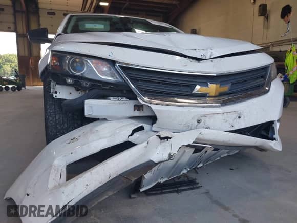 2015 Chevrolet Impala LS z VIN 2G11X5SL6F9138377, wystawiony jako IAAI lot #42618022 z przebiegiem 122 811 mil mil oraz . Historia ofert i sprzedaży dostępna na DreamBid. Obrazek 6.