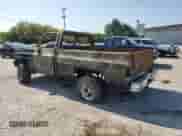 1984 Chevrolet Silverado 1500 z VIN 1GCEK14D4EF383867, wystawiony jako Copart lot #68615474 z przebiegiem Nie podano mil oraz Szkoda całkowita • Salvage title. Historia ofert i sprzedaży dostępna na DreamBid. Obrazek 2.