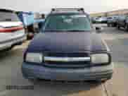 2001 Chevrolet Tracker с VIN 2CNBJ13C216922453, выставлен на аукционе Copart как лот 64278984 с пробегом Не указан миль и Чистый • Clean title. История ставок и продаж доступна на DreamBid. Изображение 5.