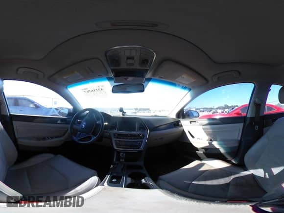 2016 Hyundai Sonata Limited с VIN 5NPE34AF8GH388793, выставлен на аукционе IAAI как лот 43216767 с пробегом 161 329 миль миль и . История ставок и продаж доступна на DreamBid. Изображение 19.