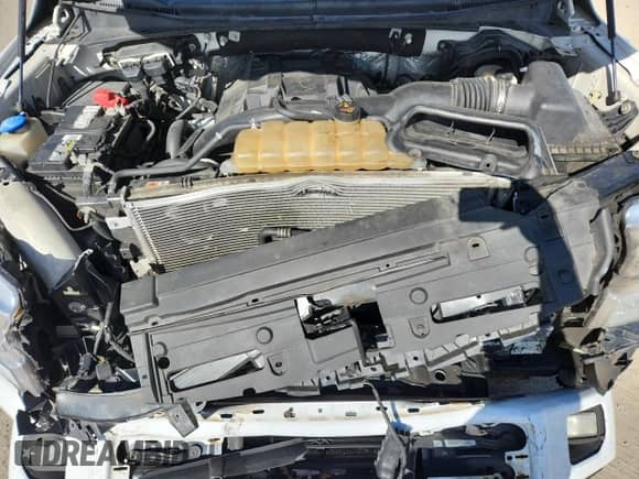 2015 Ford F-150 XLT с VIN 1FTEW1EP6FKE22772, выставлен на аукционе Copart как лот 83998995 с пробегом 288 528 миль миль и Чистый • Clean title. История ставок и продаж доступна на DreamBid. Изображение 11.